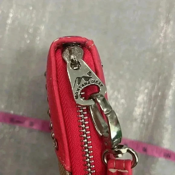 ❤️2/$30❤️Montana West Wallet Ride Wild Live Free Pink Studded Strap Colorful - Picture 6 of 8